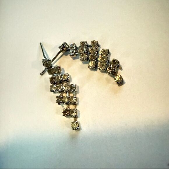 WOMEN’S SILVER RHINESTONE CASCADING STUD EARRINGS – ELEGANT EVENING STYLE - Picture 5 of 12